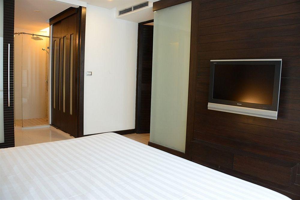 Vacio Suite Bangkok Exterior photo